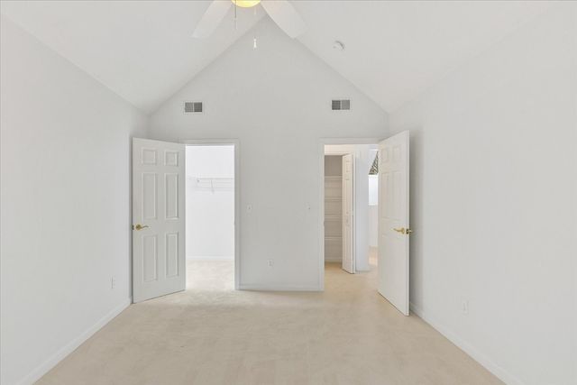 9 Red Cedar Rd 9, Mashpee, MA 02649