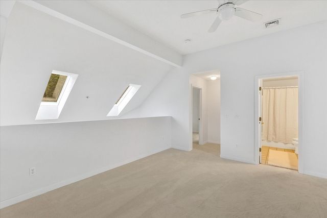 9 Red Cedar Rd 9, Mashpee, MA 02649