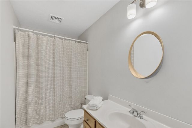 9 Red Cedar Rd 9, Mashpee, MA 02649