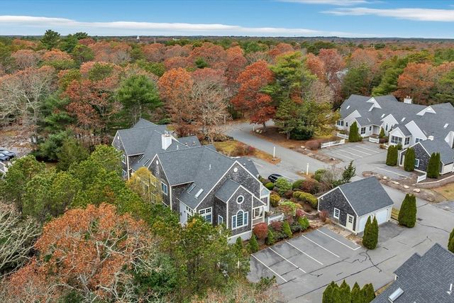 9 Red Cedar Rd 9, Mashpee, MA 02649