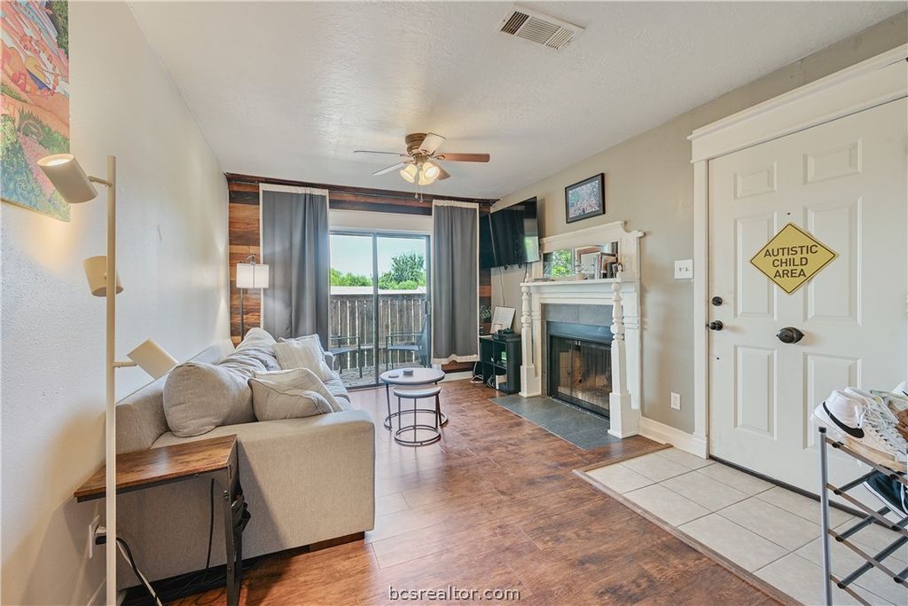 1107 Verde Drive 12, Bryan, TX 77801 — exterior