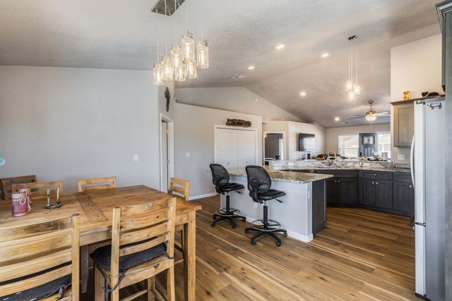 22 Trade Court, Edgewood, NM 87015