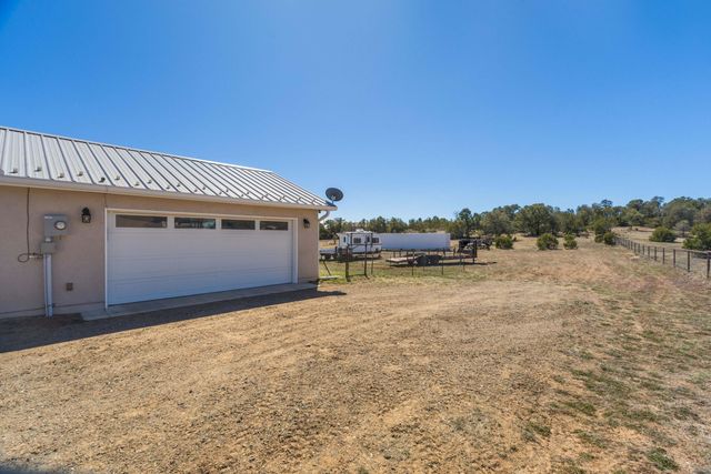 22 Trade Court, Edgewood, NM 87015