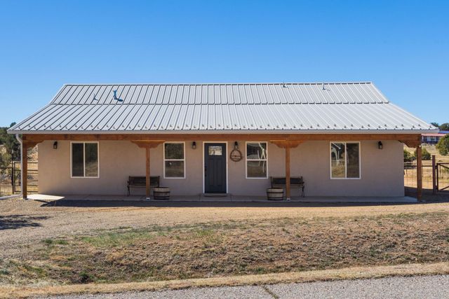 22 Trade Court, Edgewood, NM 87015