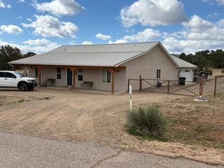 22 Trade Court, Edgewood, NM 87015