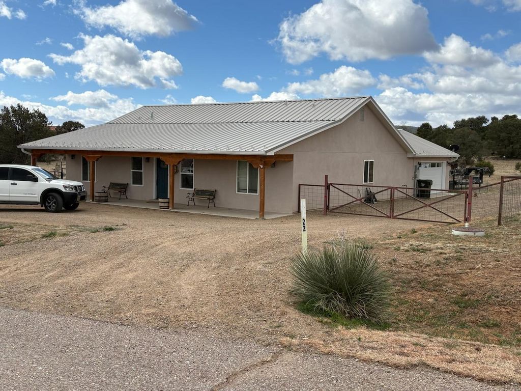 Image 1 of property listing at 22 Trade Court, Edgewood, NM 87015