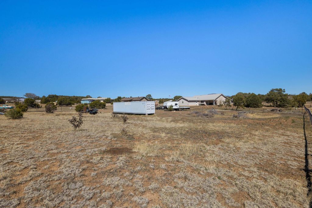 Image 30 of property listing at 22 Trade Court, Edgewood, NM 87015
