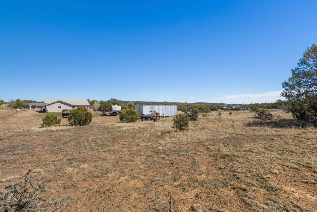 Image 31 of property listing at 22 Trade Court, Edgewood, NM 87015