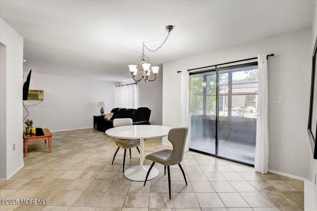 29 Meadow Green Circle A, Manalapan, NJ 07726