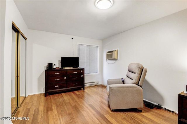 29 Meadow Green Circle A, Manalapan, NJ 07726