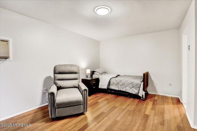 29 Meadow Green Circle A, Manalapan, NJ 07726