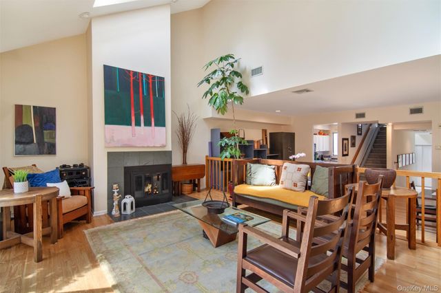72 Sunnyside Place, Irvington, NY 10533