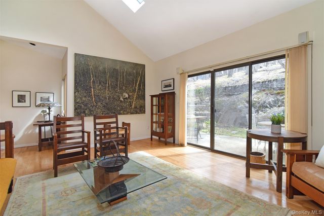 72 Sunnyside Place, Irvington, NY 10533