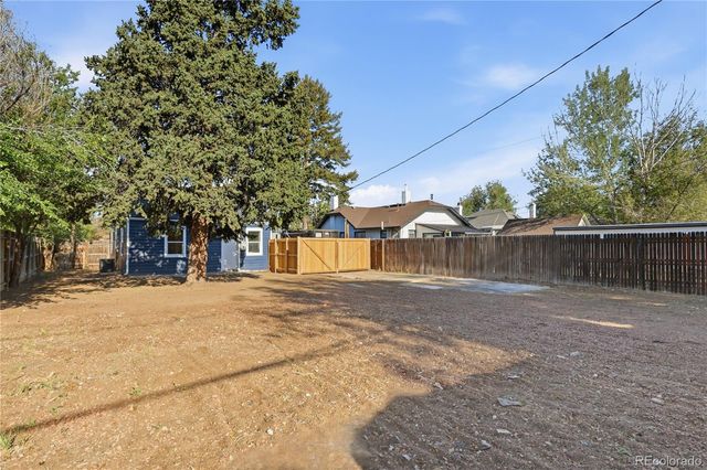 1334 Havana Street, Aurora, CO 80010