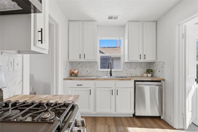 1334 Havana Street, Aurora, CO 80010
