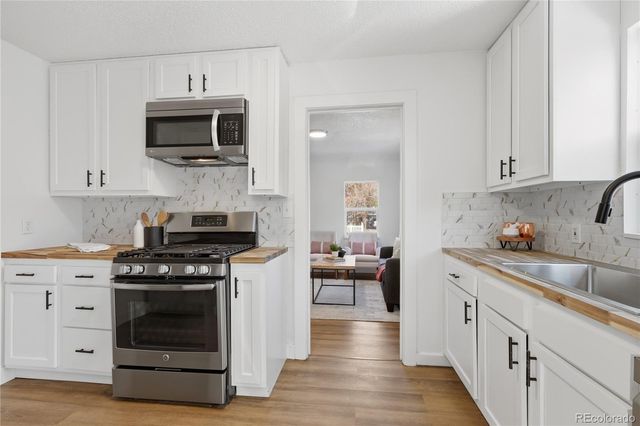 1334 Havana Street, Aurora, CO 80010