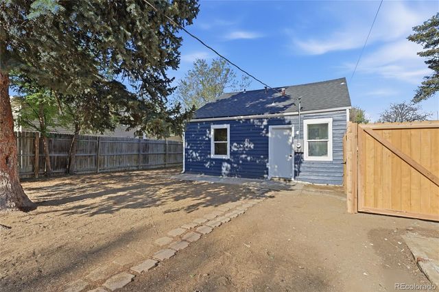 1334 Havana Street, Aurora, CO 80010