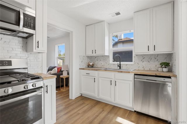 1334 Havana Street, Aurora, CO 80010