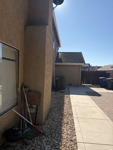 1336 Red Teal Dr, Newman, CA 95360