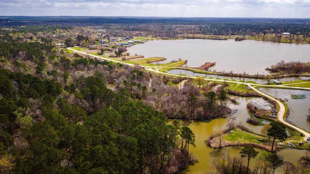 160 Triple Creek Drive, Livingston, TX 77351