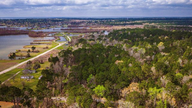 160 Triple Creek Drive, Livingston, TX 77351