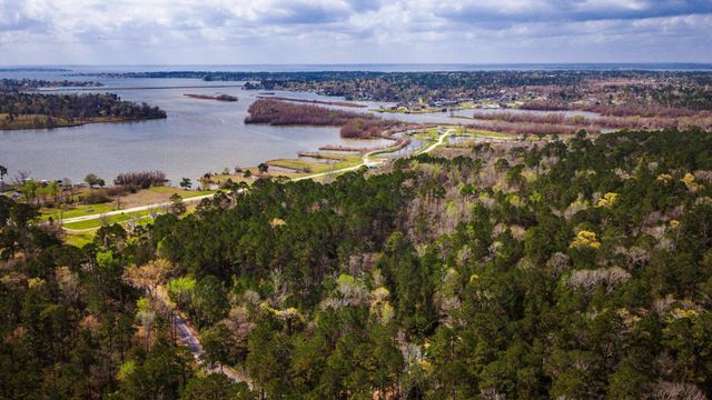 160 Triple Creek Drive, Livingston, TX 77351