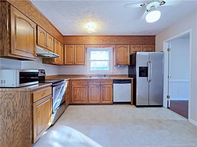 6811 Mangrove Drive, Fayetteville, NC 28314