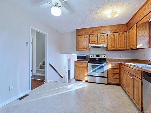 6811 Mangrove Drive, Fayetteville, NC 28314