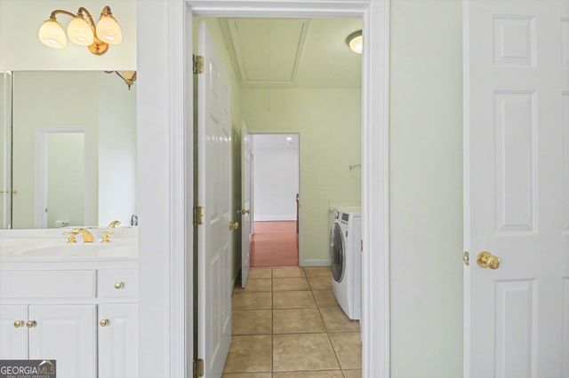 993 Southerby Lane, Alpharetta, GA 30004