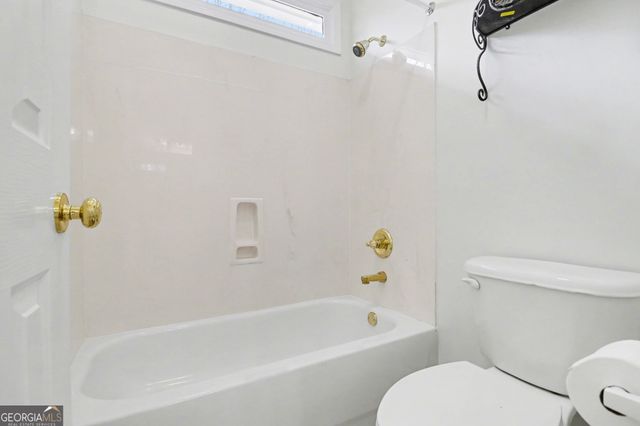 993 Southerby Lane, Alpharetta, GA 30004