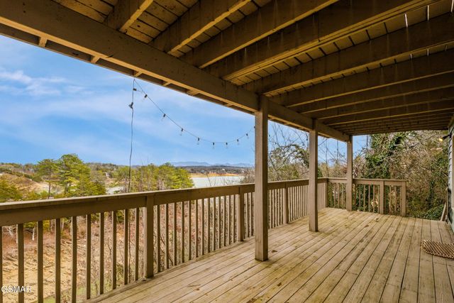 1965 McCroskey Lane, Sevierville, TN 37876