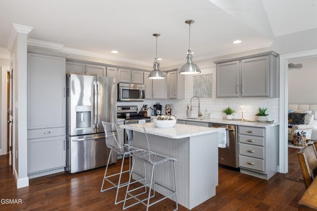 1965 McCroskey Lane, Sevierville, TN 37876