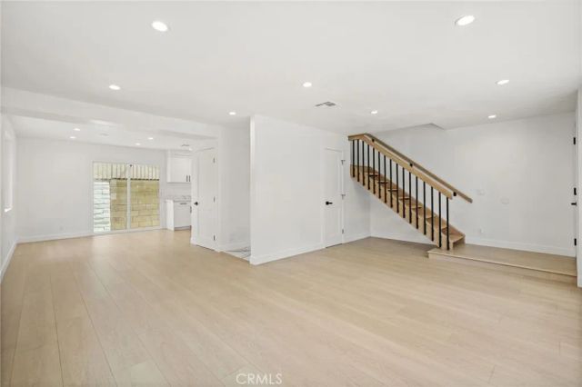 7010 Lennox Avenue, Van Nuys, CA 91405