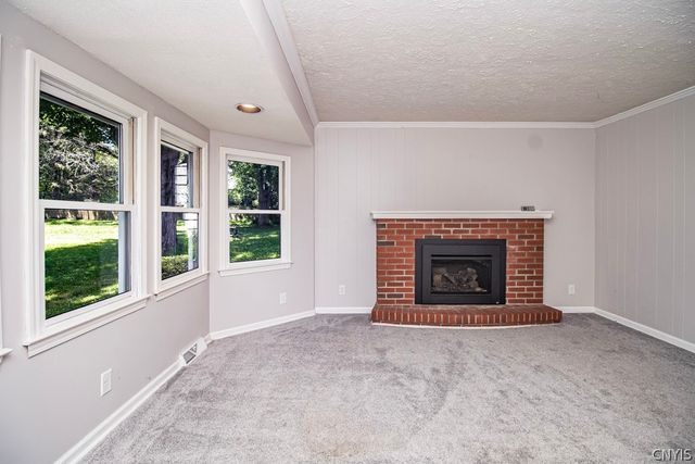 4877 Edgeworth Drive, Manlius, NY 13104