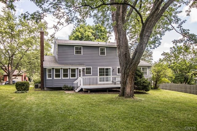 4877 Edgeworth Drive, Manlius, NY 13104