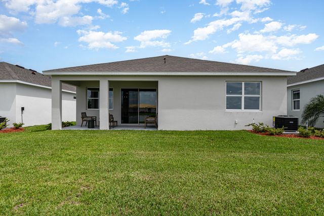 3871 Hollingsworth Drive SE, Palm Bay, FL 32909