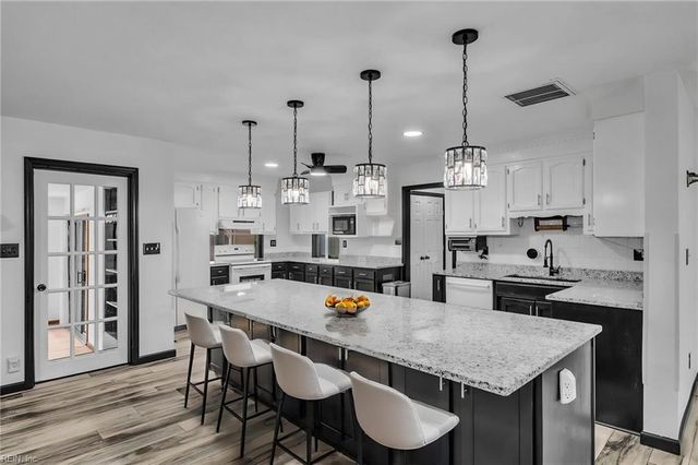 245 Fernwood Farms RD, Chesapeake, VA 23320