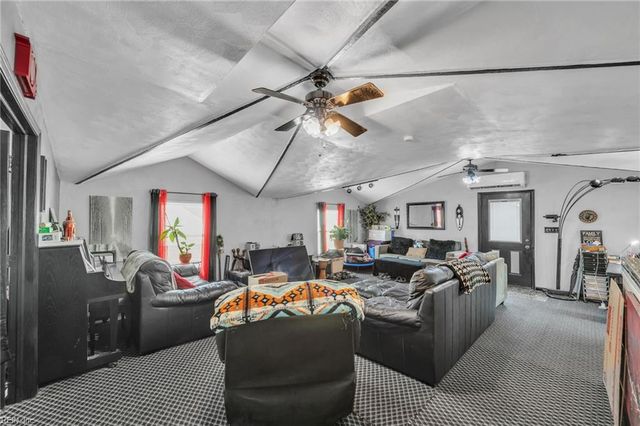245 Fernwood Farms RD, Chesapeake, VA 23320