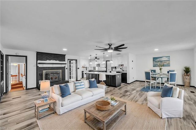 245 Fernwood Farms RD, Chesapeake, VA 23320