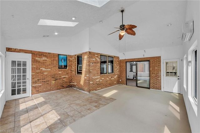 245 Fernwood Farms RD, Chesapeake, VA 23320