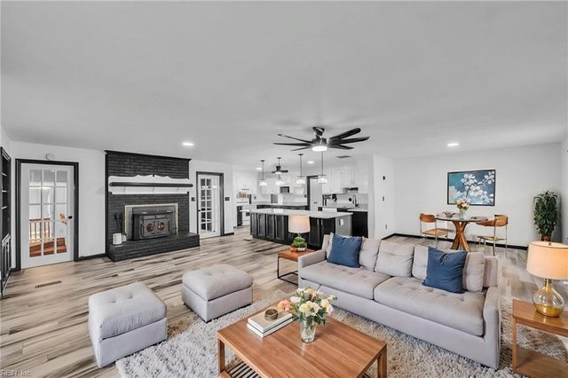245 Fernwood Farms RD, Chesapeake, VA 23320