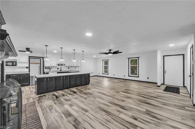 245 Fernwood Farms RD, Chesapeake, VA 23320