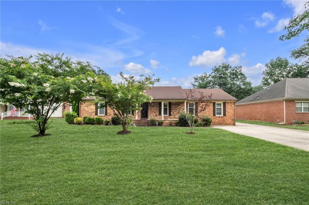 245 Fernwood Farms RD, Chesapeake, VA 23320
