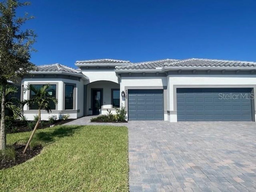 4924 EMPIRE LANDING RUN, Lakewood Ranch, FL 34211