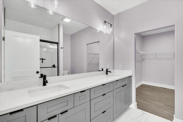 3082 Charissas Place, Bettendorf, IA 52722