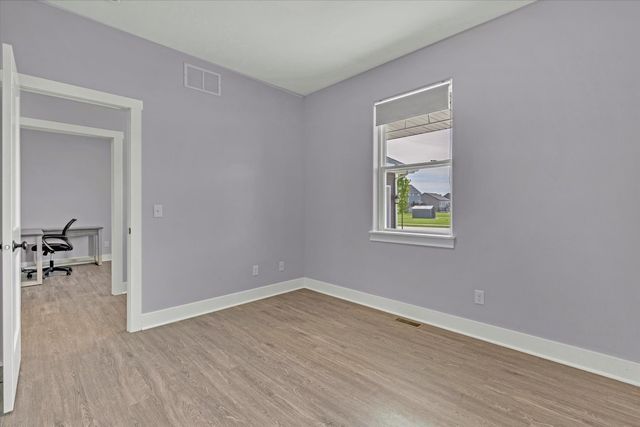 3082 Charissas Place, Bettendorf, IA 52722