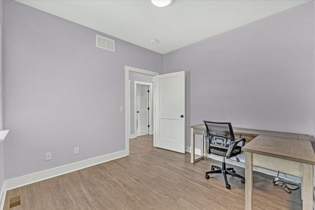3082 Charissas Place, Bettendorf, IA 52722
