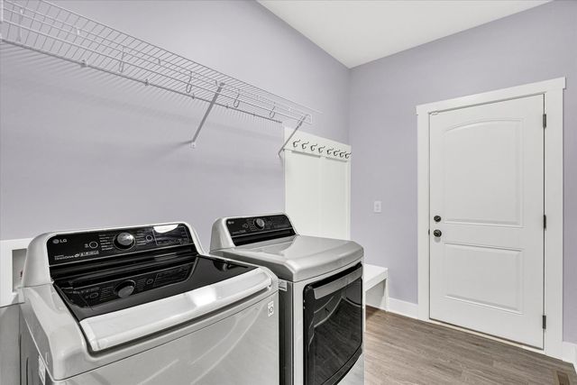 3082 Charissas Place, Bettendorf, IA 52722