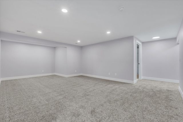 3082 Charissas Place, Bettendorf, IA 52722