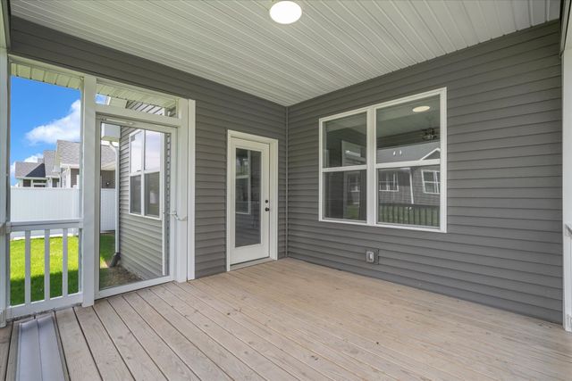 3082 Charissas Place, Bettendorf, IA 52722